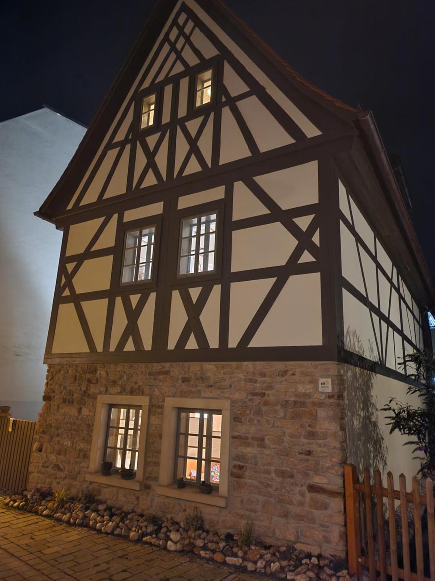 Aussergewoehnliches, Historisches, Spaetgotisches Wohnhaus Von 1519, Gries 5 Gera Ngoại thất bức ảnh